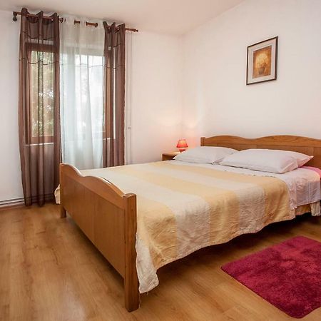 Apartment Regina Rovinj Exterior photo