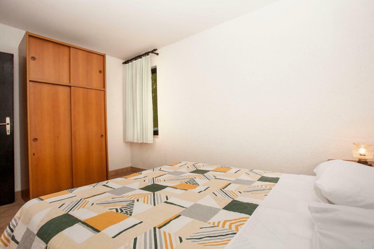 Apartment Regina Rovinj Exterior photo