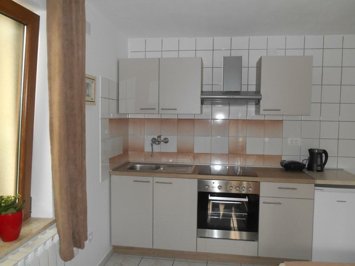 Apartment Regina Rovinj Exterior photo